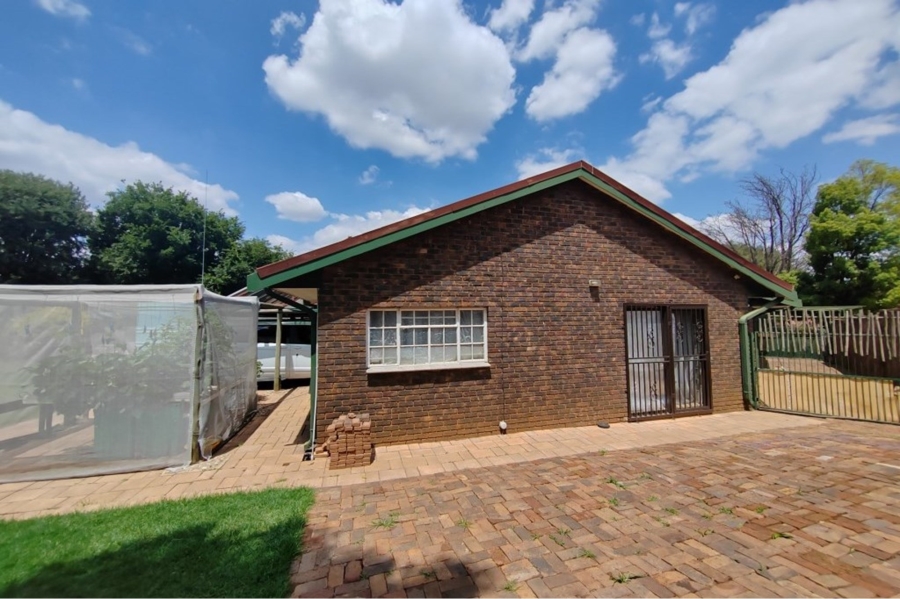 5 Bedroom Property for Sale in Gholfsig Mpumalanga