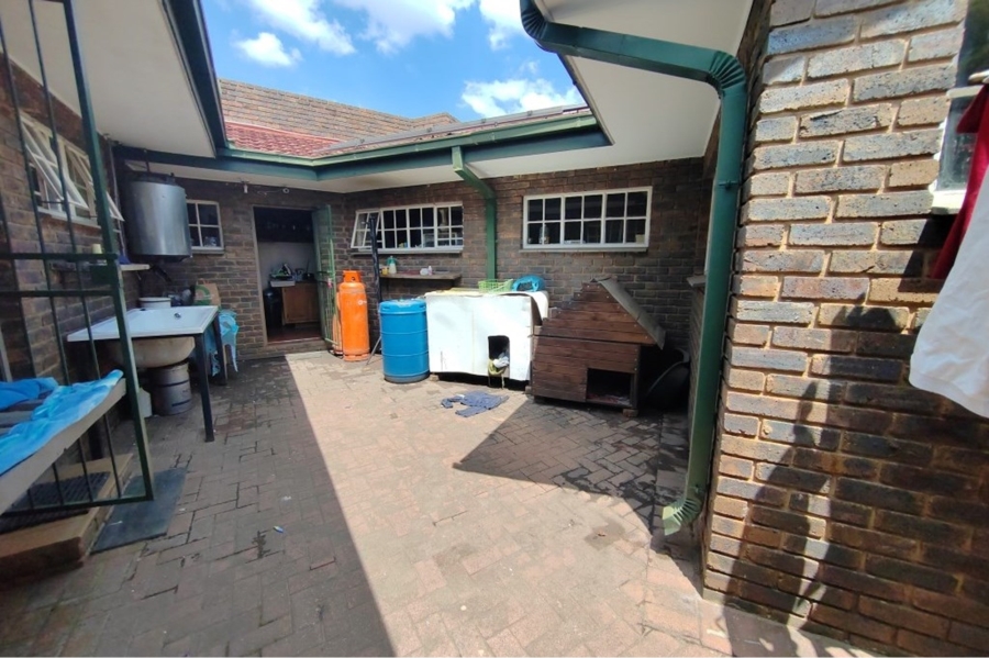 5 Bedroom Property for Sale in Gholfsig Mpumalanga