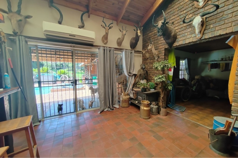 5 Bedroom Property for Sale in Gholfsig Mpumalanga