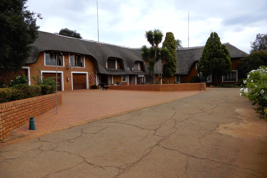 6 Bedroom Property for Sale in Delmas Mpumalanga