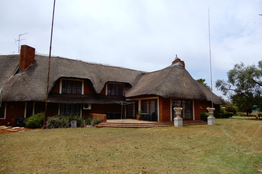 6 Bedroom Property for Sale in Delmas Mpumalanga