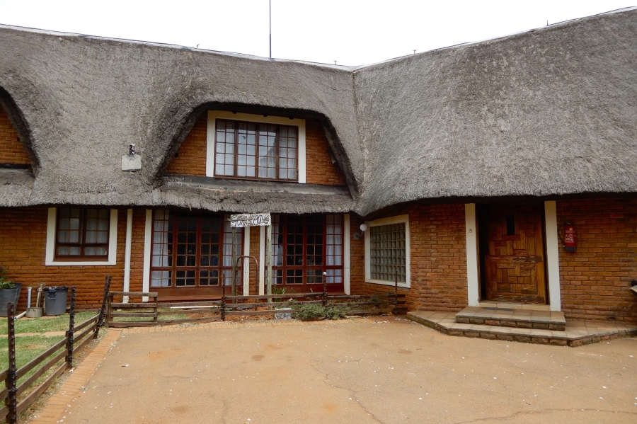 6 Bedroom Property for Sale in Delmas Mpumalanga