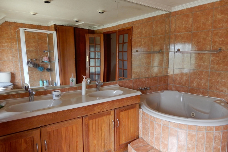 6 Bedroom Property for Sale in Delmas Mpumalanga