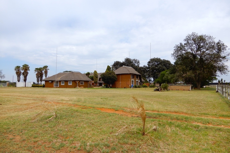 6 Bedroom Property for Sale in Delmas Mpumalanga