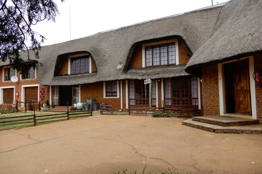 6 Bedroom Property for Sale in Delmas Mpumalanga