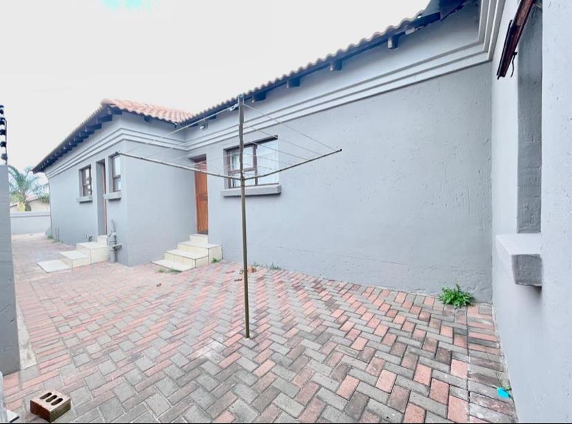 4 Bedroom Property for Sale in Aerorand South Mpumalanga