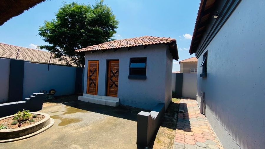 4 Bedroom Property for Sale in Aerorand South Mpumalanga