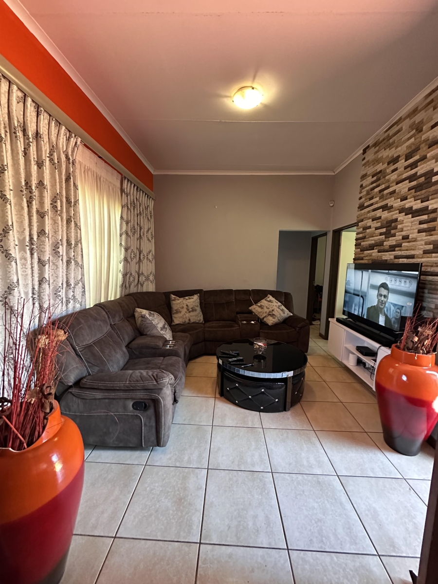 3 Bedroom Property for Sale in Stonehenge Mpumalanga