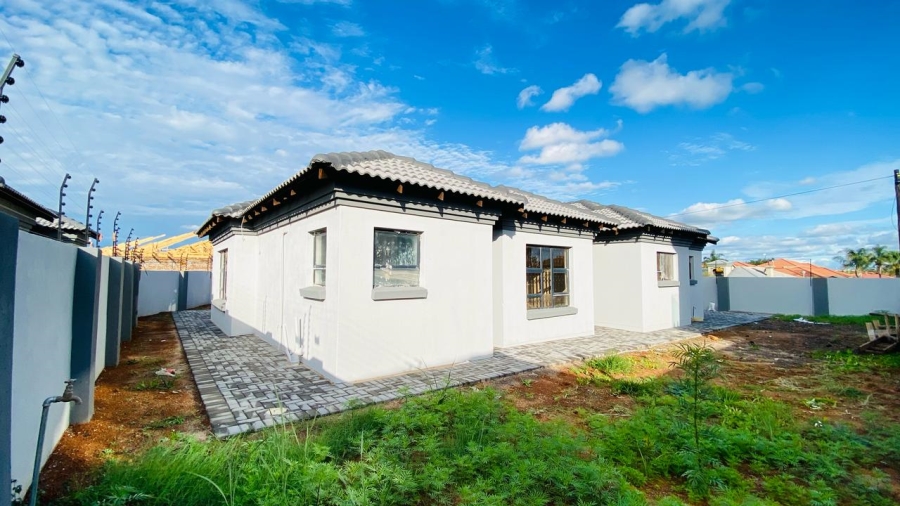 4 Bedroom Property for Sale in Aerorand Mpumalanga