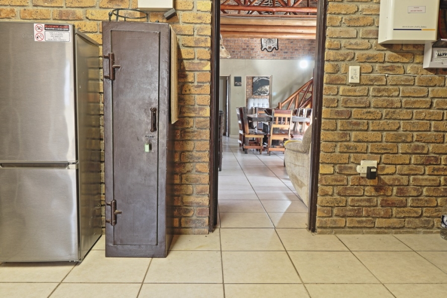 4 Bedroom Property for Sale in Marloth Park Mpumalanga