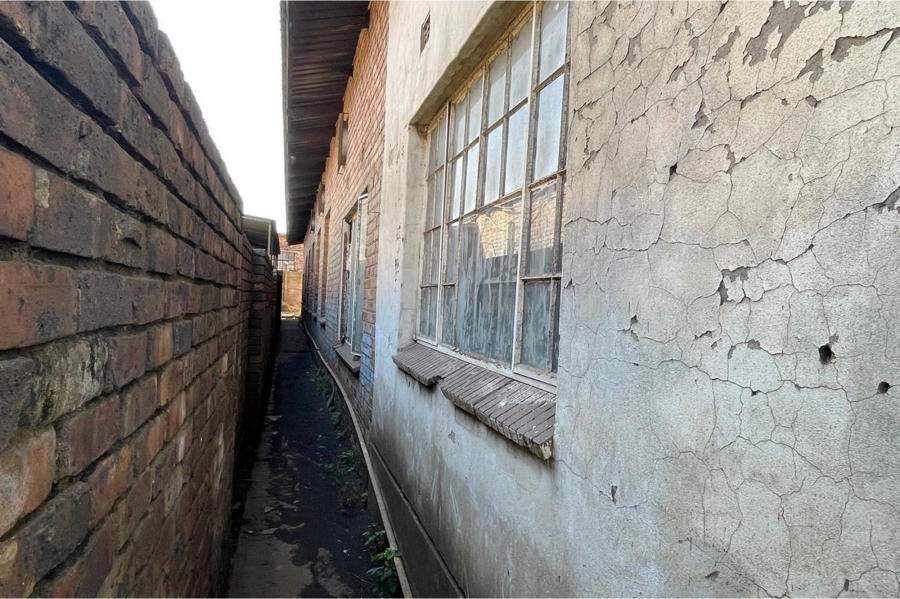 Commercial Property for Sale in Witbank Ext 8 Mpumalanga