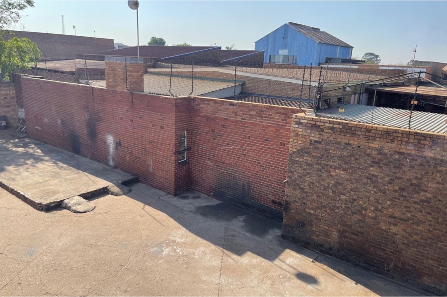 Commercial Property for Sale in Witbank Ext 8 Mpumalanga