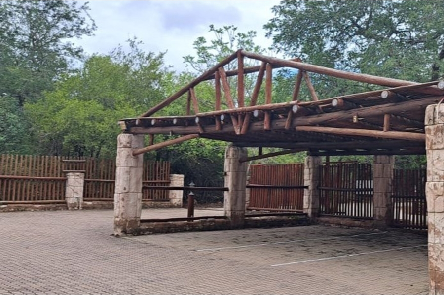 11 Bedroom Property for Sale in Marloth Park Mpumalanga