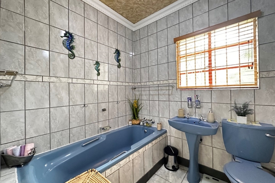 3 Bedroom Property for Sale in West Acres Ext 14 Mpumalanga