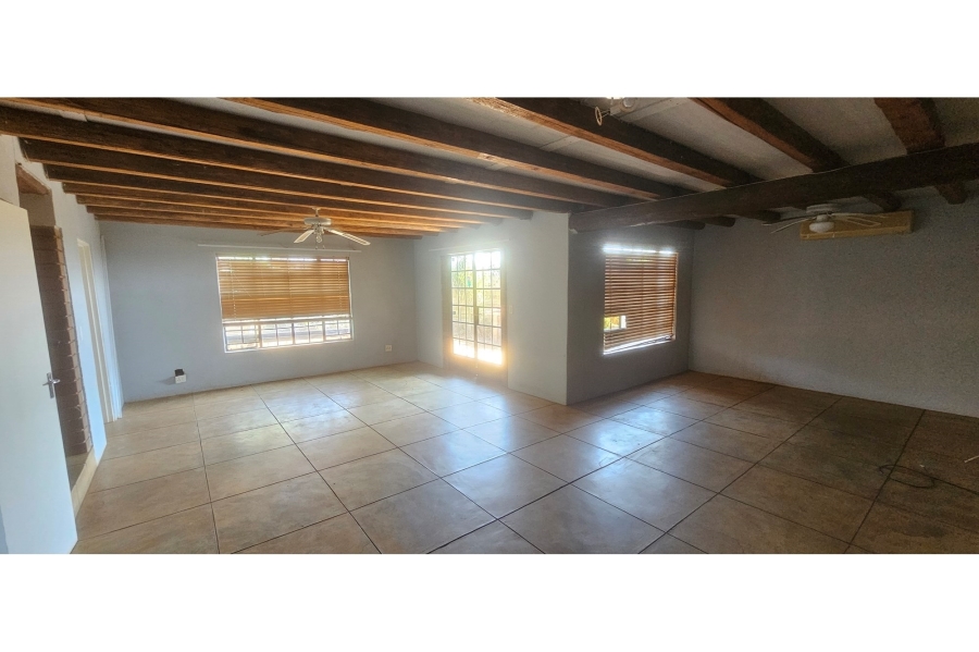 To Let 2 Bedroom Property for Rent in White River Mpumalanga