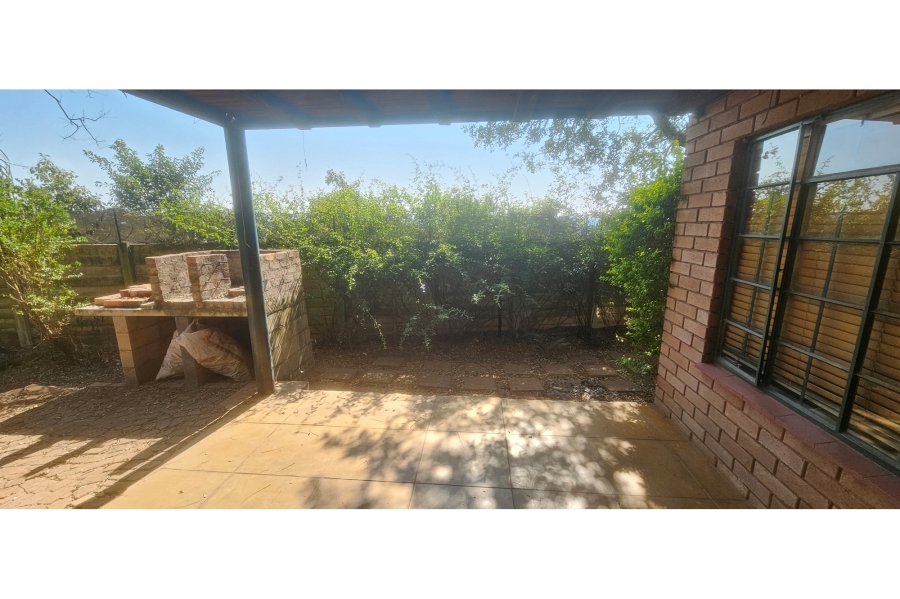 To Let 2 Bedroom Property for Rent in White River Mpumalanga