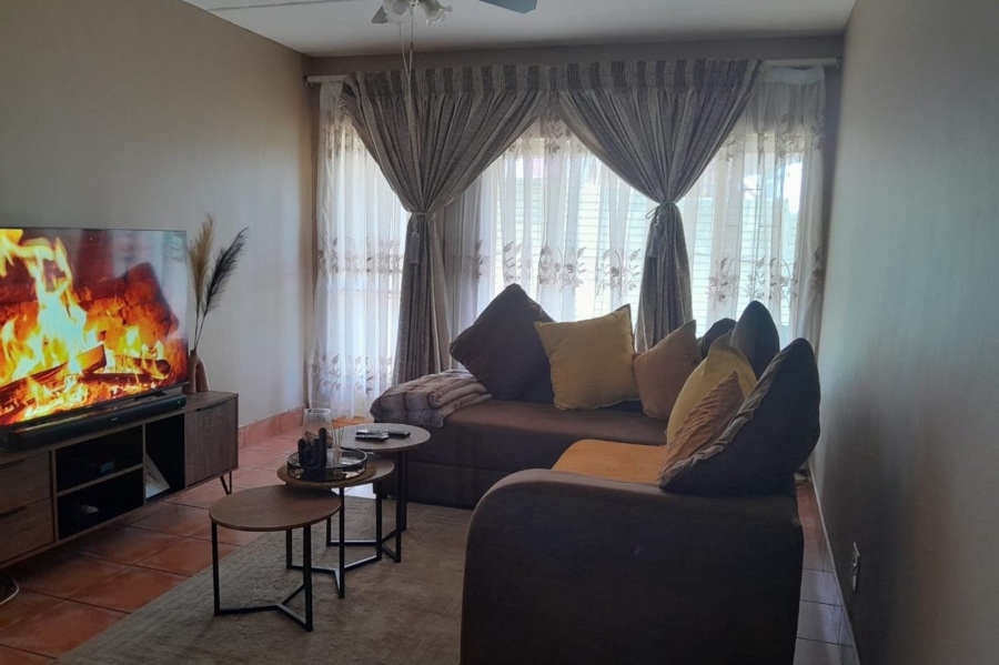 2 Bedroom Property for Sale in Kingsview Ext 1 Mpumalanga