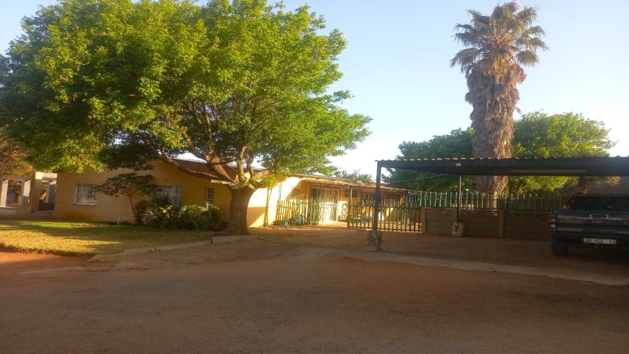 6 Bedroom Property for Sale in Rietkol AH Mpumalanga