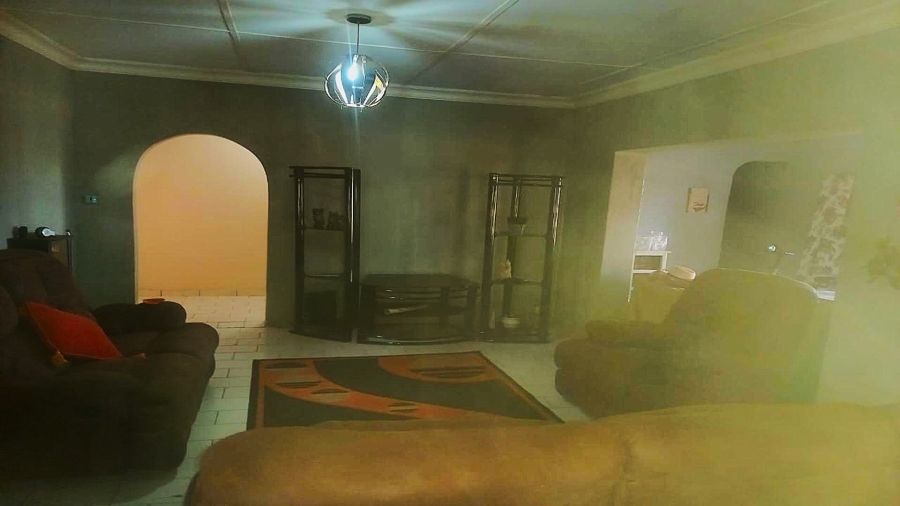 6 Bedroom Property for Sale in Rietkol AH Mpumalanga