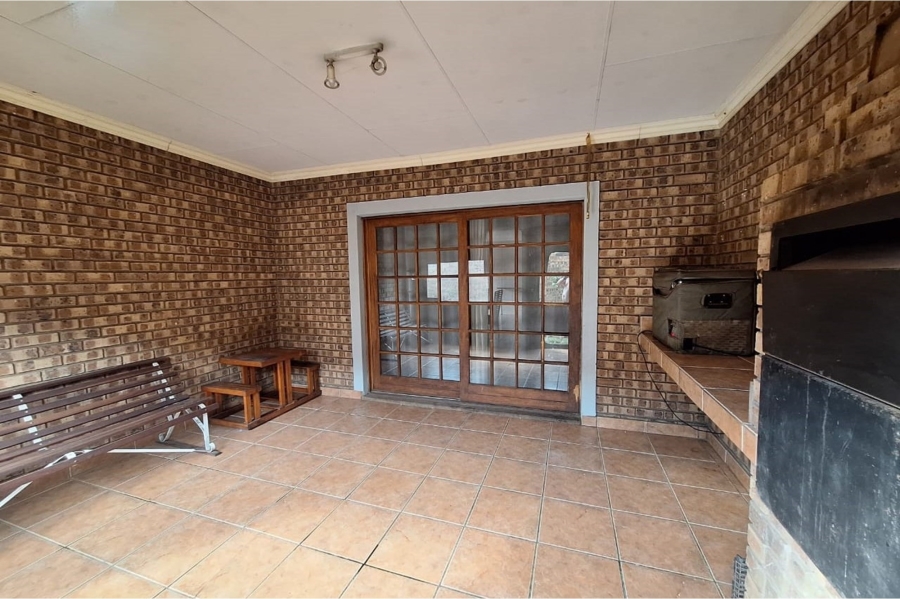 3 Bedroom Property for Sale in Aerorand Mpumalanga