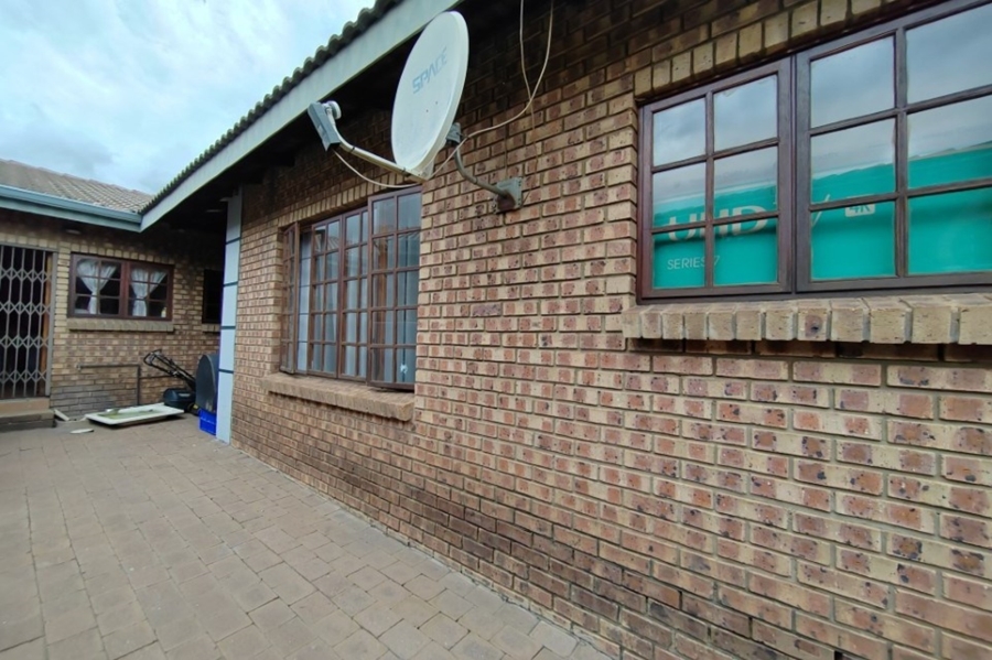 3 Bedroom Property for Sale in Aerorand Mpumalanga