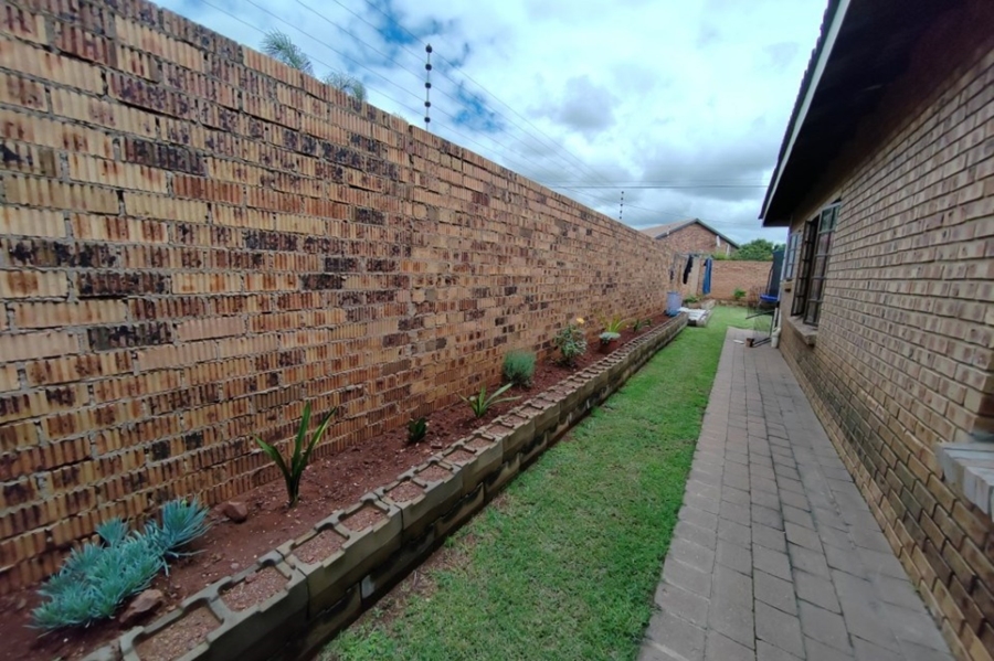 3 Bedroom Property for Sale in Aerorand Mpumalanga