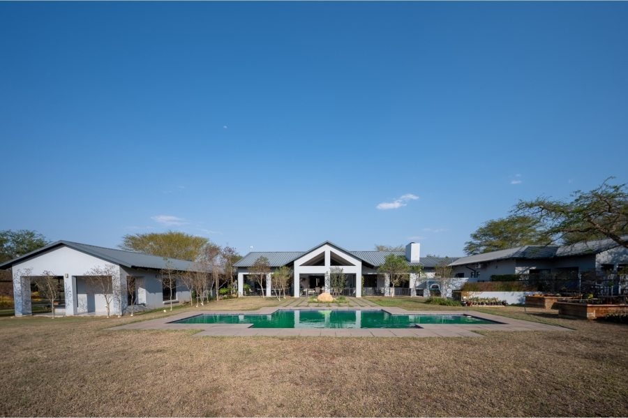 5 Bedroom Property for Sale in Waterberry Country Estate Mpumalanga