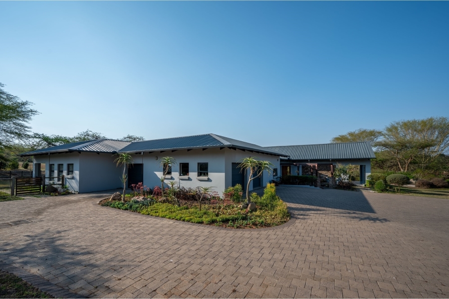 5 Bedroom Property for Sale in Waterberry Country Estate Mpumalanga