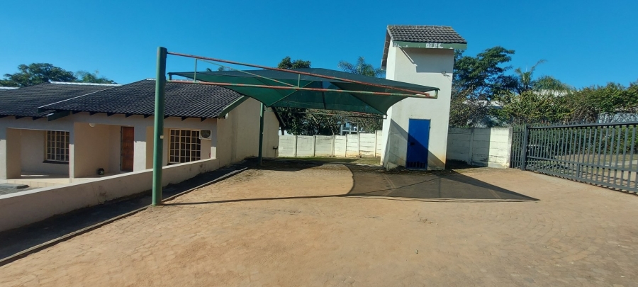 To Let 1 Bedroom Property for Rent in White River Mpumalanga