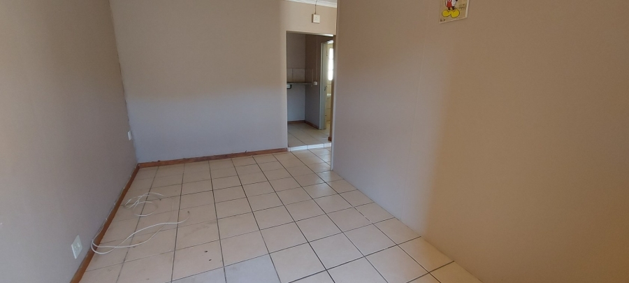 To Let 1 Bedroom Property for Rent in White River Mpumalanga