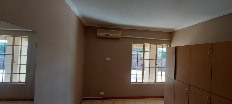 To Let 1 Bedroom Property for Rent in White River Rural Mpumalanga