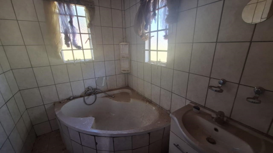 7 Bedroom Property for Sale in Standerton Rural Mpumalanga