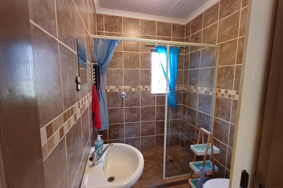 2 Bedroom Property for Sale in Marloth Park Mpumalanga