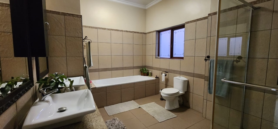 3 Bedroom Property for Sale in Sonheuwel Mpumalanga