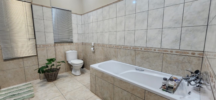 3 Bedroom Property for Sale in Sonheuwel Mpumalanga