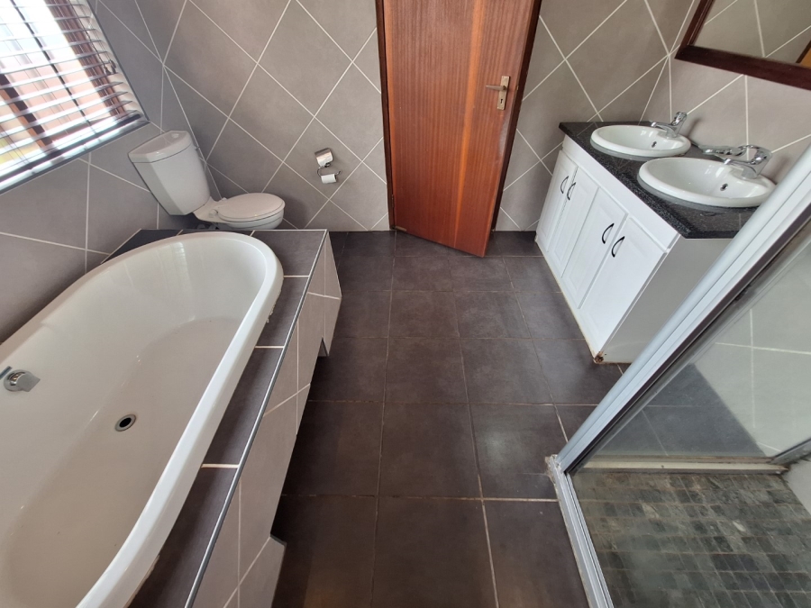 To Let 3 Bedroom Property for Rent in Steiltes Mpumalanga