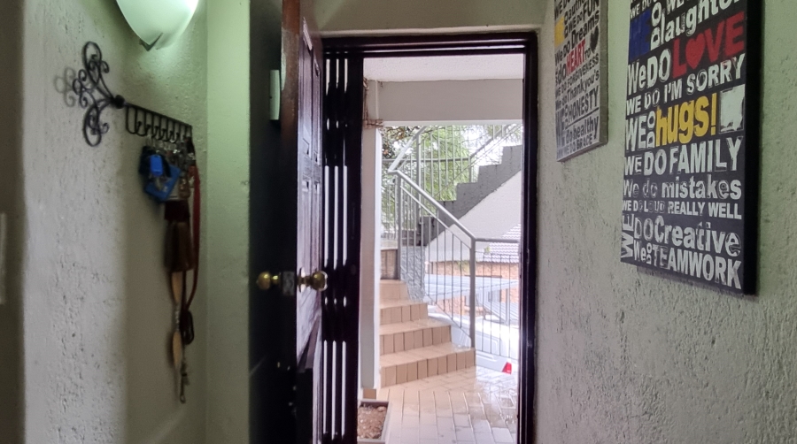 2 Bedroom Property for Sale in Nelspruit Ext 2 Mpumalanga