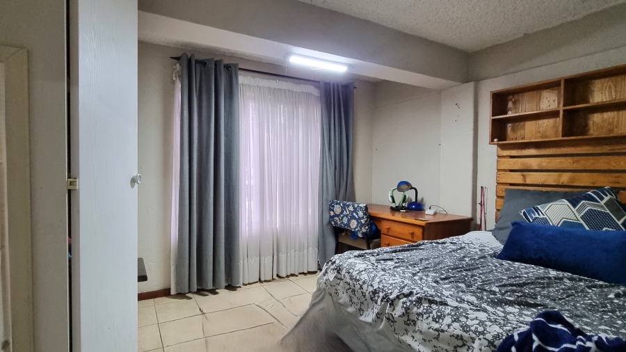 2 Bedroom Property for Sale in Nelspruit Ext 2 Mpumalanga