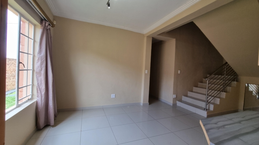 To Let 4 Bedroom Property for Rent in Steiltes Mpumalanga