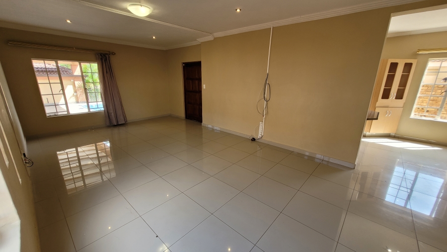 To Let 4 Bedroom Property for Rent in Steiltes Mpumalanga