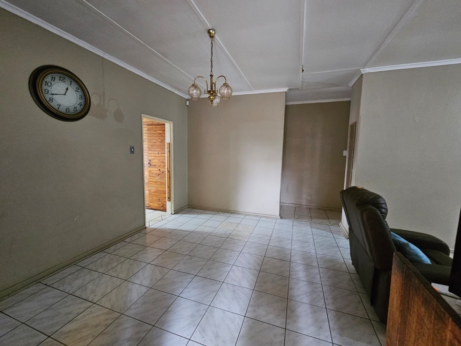 To Let 3 Bedroom Property for Rent in Nelspruit Ext 2 Mpumalanga