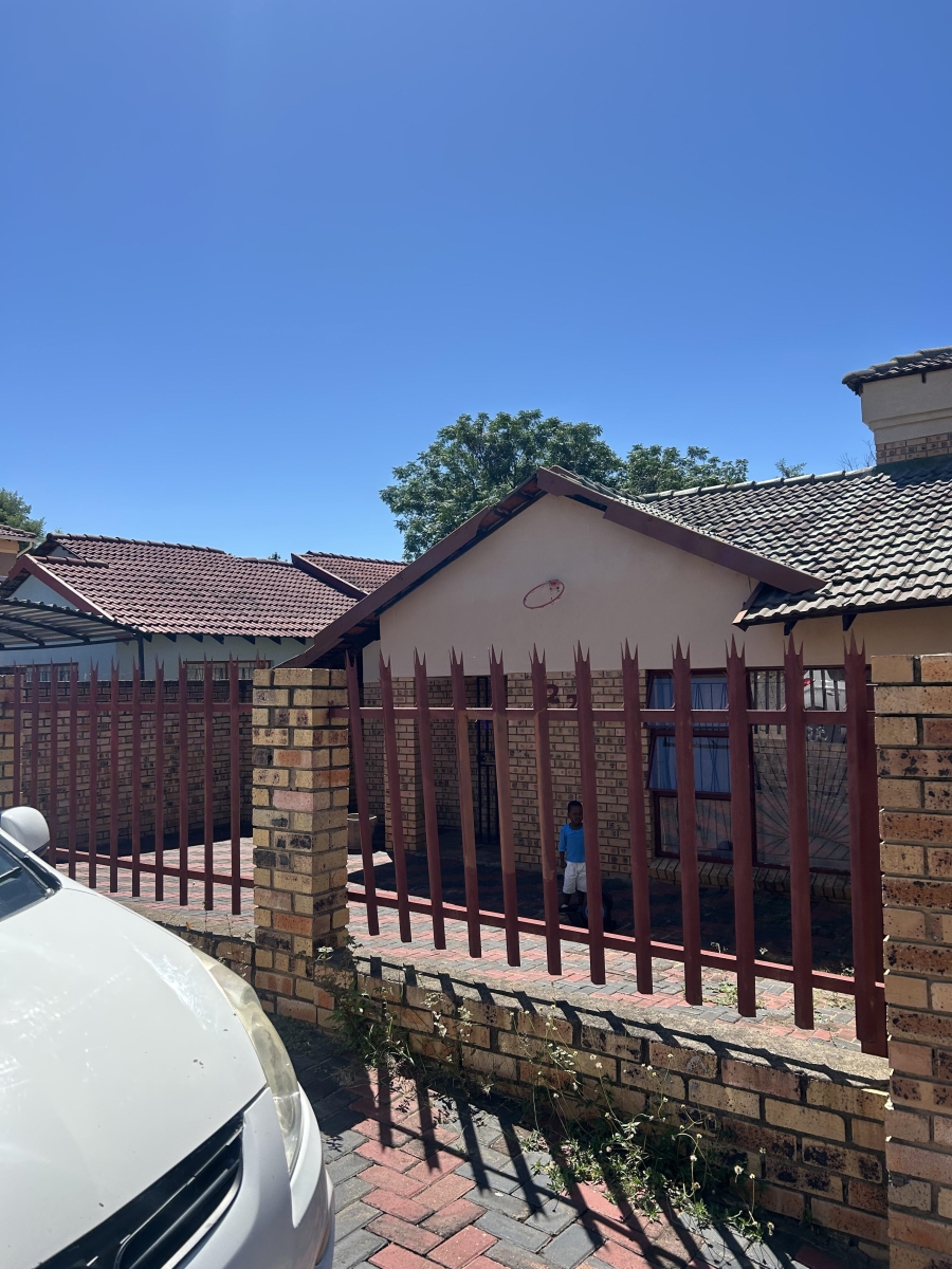 To Let 1 Bedroom Property for Rent in West Acres Mpumalanga