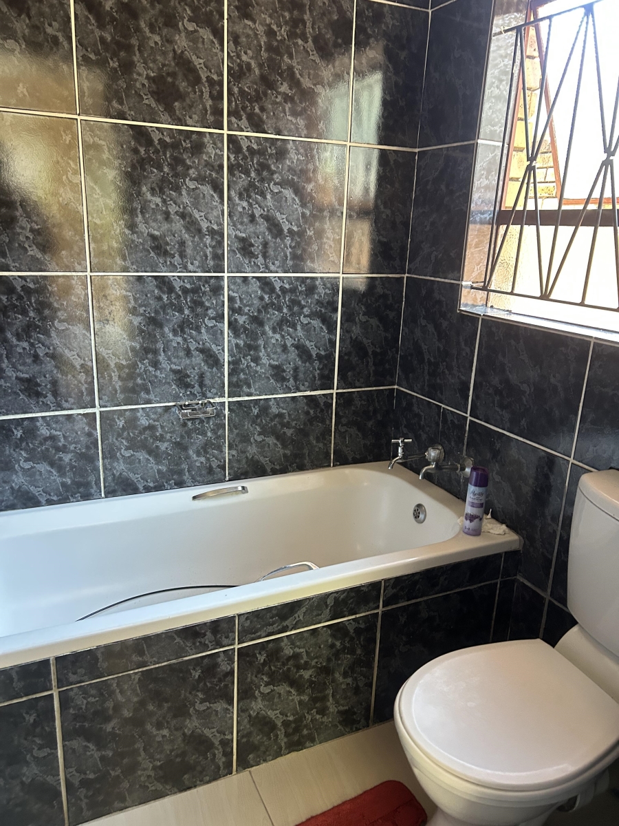 To Let 1 Bedroom Property for Rent in West Acres Mpumalanga