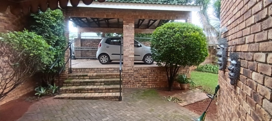 To Let 1 Bedroom Property for Rent in White River Ext 18 Mpumalanga