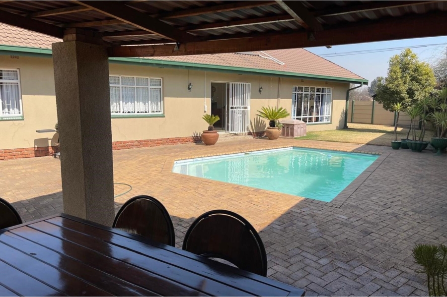 5 Bedroom Property for Sale in Kriel Mpumalanga