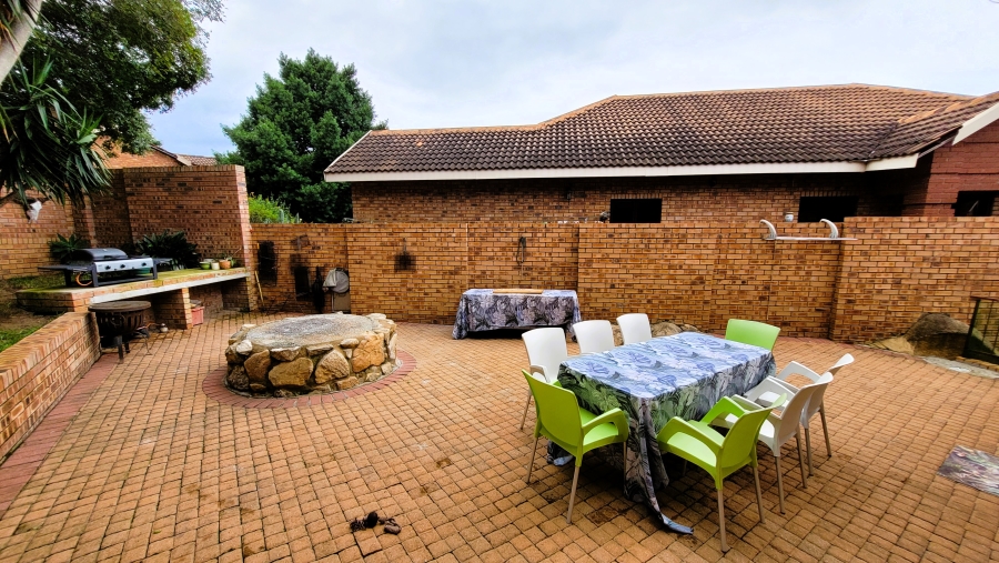 3 Bedroom Property for Sale in Nelspruit Ext 14 Mpumalanga