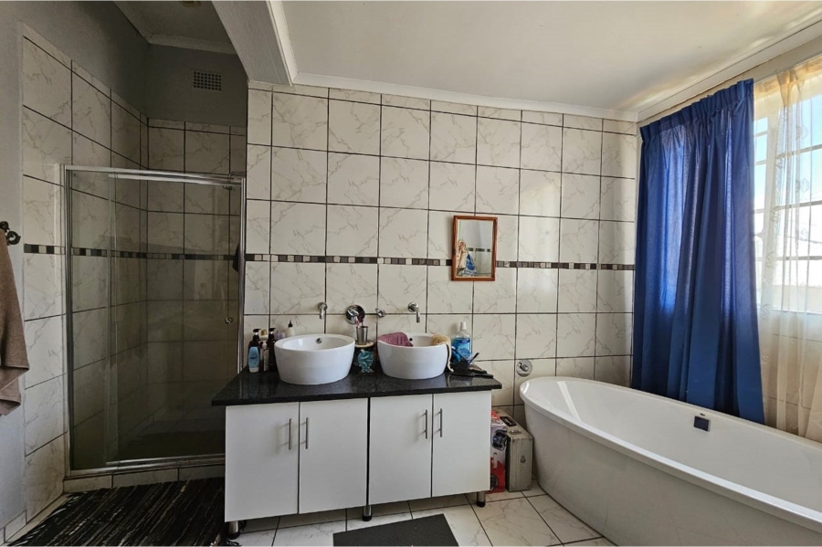 3 Bedroom Property for Sale in Barberton Mpumalanga