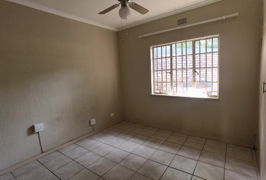 2 Bedroom Property for Sale in Nelspruit Ext 2 Mpumalanga