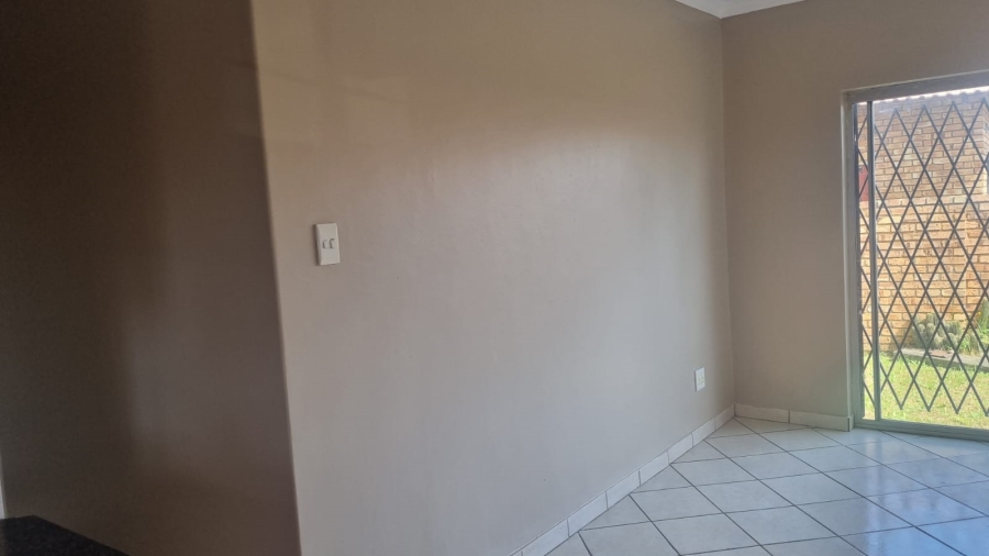 To Let 3 Bedroom Property for Rent in Ben Fleur Mpumalanga