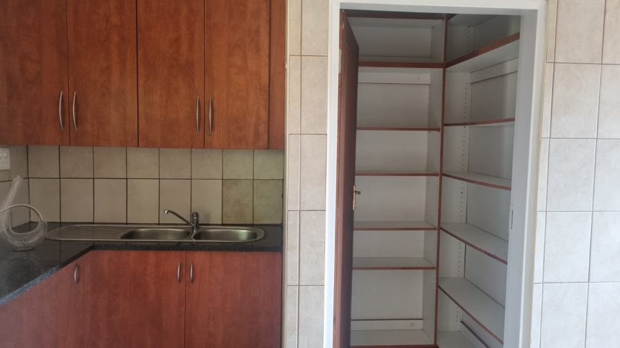 To Let 3 Bedroom Property for Rent in Ben Fleur Mpumalanga